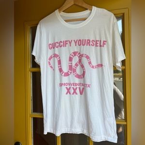 GUCCI - oversized t shirt size medium